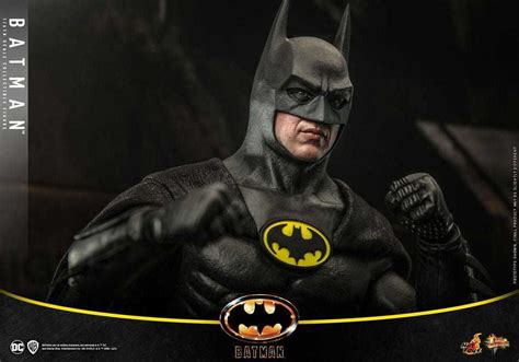 DC Hot Toys Batman 1989 Michael Keaton Movie Masterpiece Tim Burton Action Figure Ahra Shop