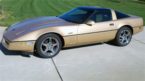 Gold 1985 Chevrolet Corvette