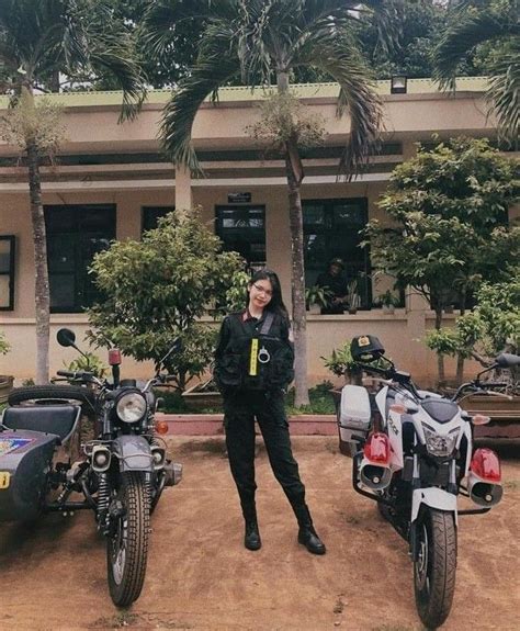 Ph T Hi N Hot Girl Xinh Nh M Ng T Ng Khu Y O M N Nh Cao Ch M V N L B Ng Hoa C A