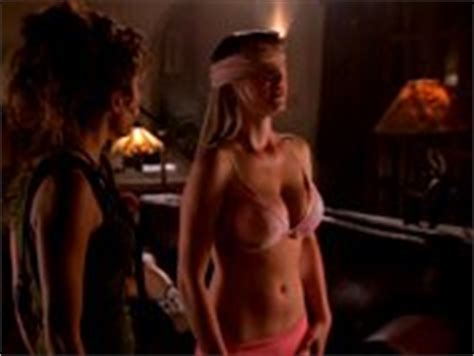 Naked Lindsey Scott In Buried Alive