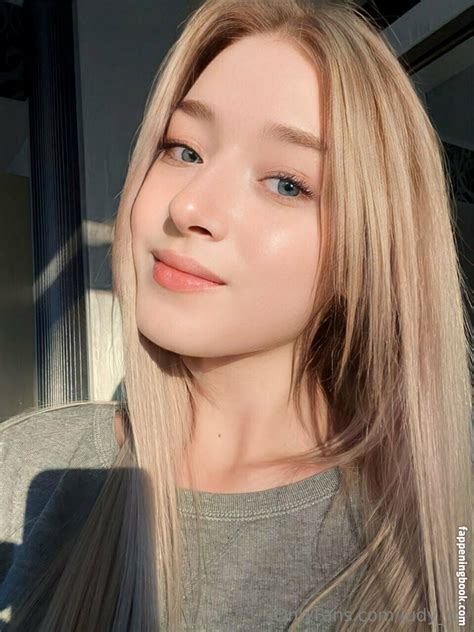 Judy Mi Nude OnlyFans Leaks Fappening FappeningBook