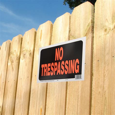 Hy Ko 8 5 X 12 Plastic No Trespassing Property Sign Bold Colors