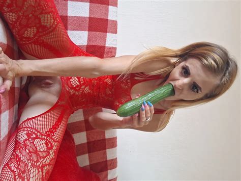 Playing With Cucumber 14 Nude Pics XHamster