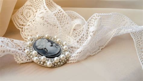 What is Cameo Jewelry? – Cameo Classico