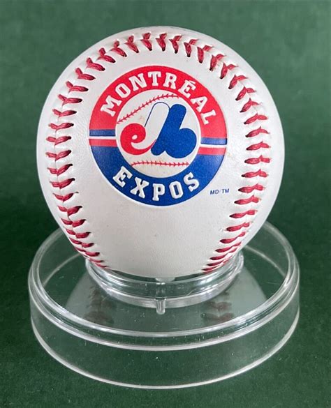 CARL PAVANO AUTOGRAPHED SIGNED MONTREAL EXPOS BASEBALL WITH TEAM LETTER