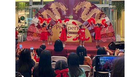 Living World Pekanbaru Gelar Lantern Festival Mini Di Lantai Dua