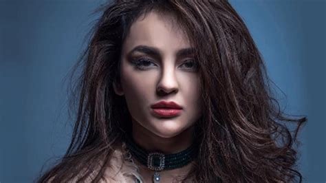 Nagarjunas Actress Seerat Kapoors Semi Nude Photoshoot Goes Viral Youtube