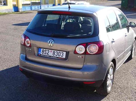 Vw Golf Tsi Plus R V Kw Koupeno V R Bazar Hyperinzerce Cz