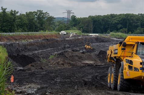 Over 130 Power Plants That Have Spawned Leaking Toxic Coal Ash Ponds And Landfills Don’t Think