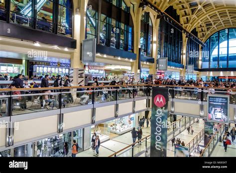 Abasto Shopping - Abasto Shopping Mall High Resolution Stock Photography and Images - Alamy