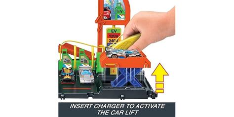Hot Wheels City Track Set Super Recharge Fuel