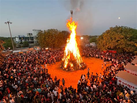 Holi 2023 Know The Significance Time Rituals Of Holika Dahan