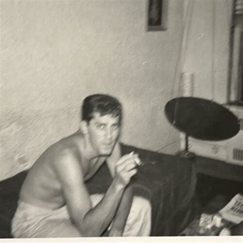 Shirtless Beefcake Smoking On Bed S Gay Int B W Vintage Photo H
