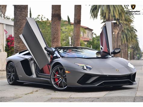 2019 Lamborghini Aventador S Black - Design Corral