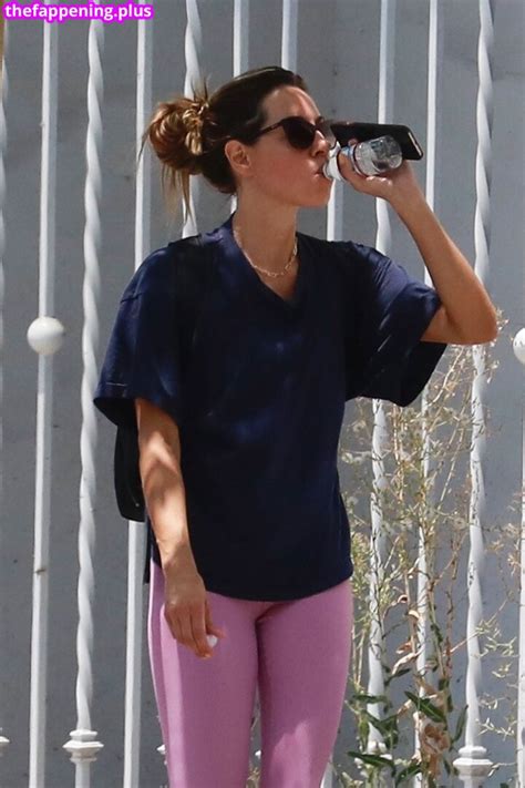 Aubrey Plaza Https Imaubreykeys Plazadeaubrey Nude Onlyfans Photo The Fappening Plus