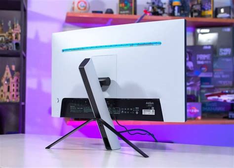 Sony представила игровой монитор и наушники для ПК-геймеров в стиле PS5