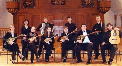 Ансамбль неаполитанских инструментов "Серенада": мандола, аккордеон ...