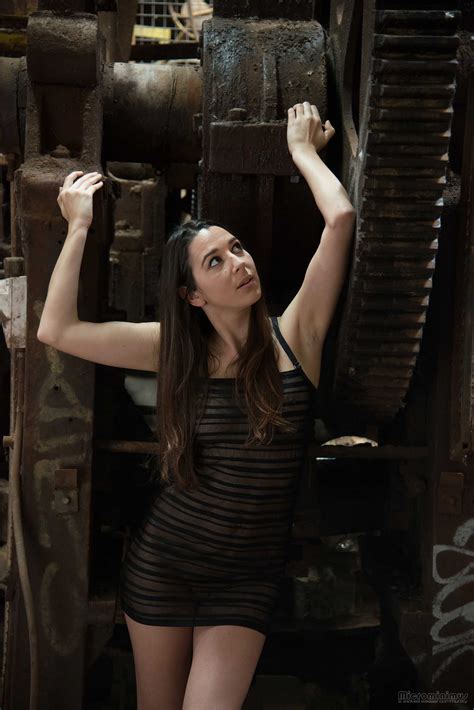 Bikini Model Alice Ai Enhanced Theoldwwfactorz Topaz Sharpen Faceai Porn Pic