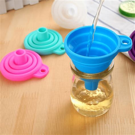 1pc Random Color Collapsible Funnel Food Funnel Flexible Silicone