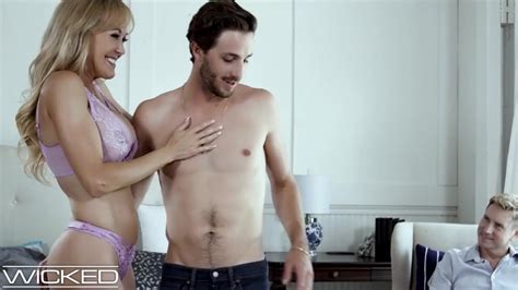 Porn Gostosas Puta Tarada Fucking With Two Lucky Males CNNAMADOR