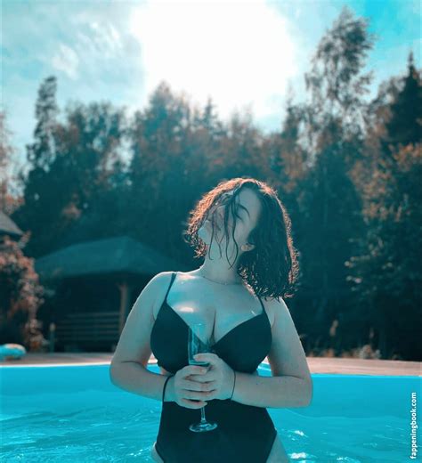 Sasha Shtern Nude OnlyFans Leaks Fappening FappeningBook