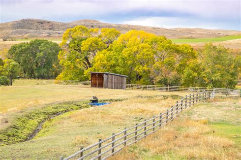 Solve Montana Ranch Jigsaw Puzzle Online With Pieces