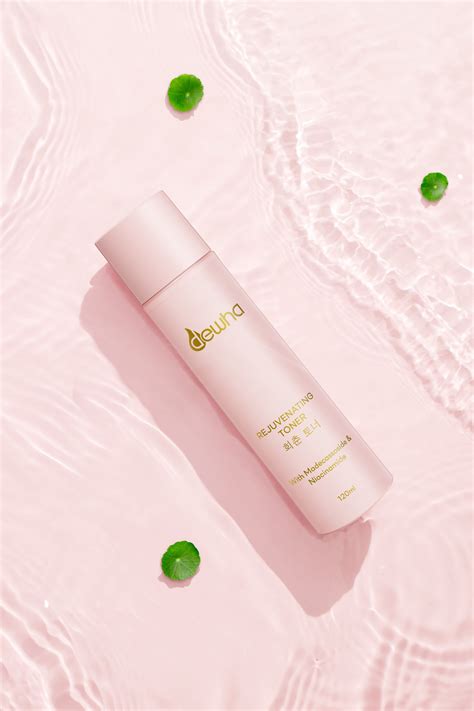 Cica Rejuvenating Toner - Own your glow!