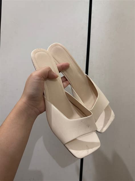 Nude Kitten Heels Women S Fashion Footwear Heels On Carousell