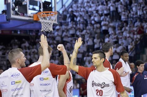 Basket Finale Scudetto Reggio Emilia Sassari Il Film Di Gara 5