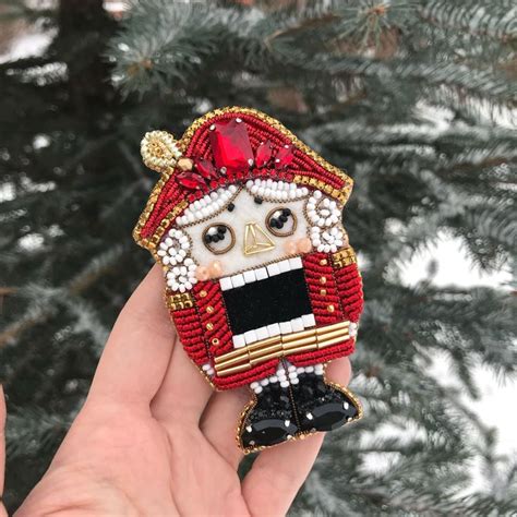 Брошь Щелкунчик♥️ ручная работа в интернет-магазине на Ярмарке Мастеров ...