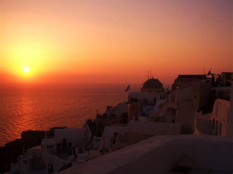 10 Best Places to Enjoy the Sunset in Santorini | Travellector