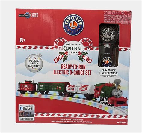 NIB Lionel Junction North Pole Central Electric O-Gauge Train Set 6