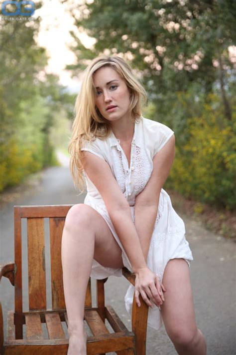 Ashley Johnson Nude Pictures Onlyfans Leaks Playboy Photos Sex Scene Uncensored