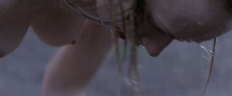 Nude Video Celebs Elena Bouryka Nude Della Pioggia Noi 2013