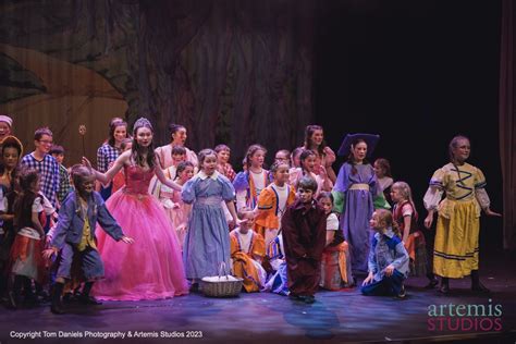 Wizard of Oz Cast 1 — Artemis Studios