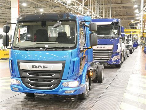 leyland trucks triumphs  queens award blog preston