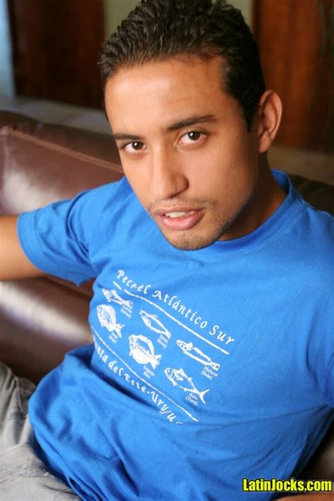 LATINJOCKS Paulo Massa Porno Gay Online Caiu na Net Vídeos Gay Vídeos Amadores Porno