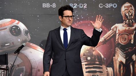 'Star Wars': J.J. Abrams will return to direct delayed 'Episode IX'