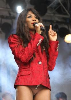 Sinitta London Gay Pride Trafalgar Square Ass Phun Org Forum