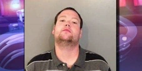 Police In California Say Naked Burglar Entered Home Stole Purse Cbs News