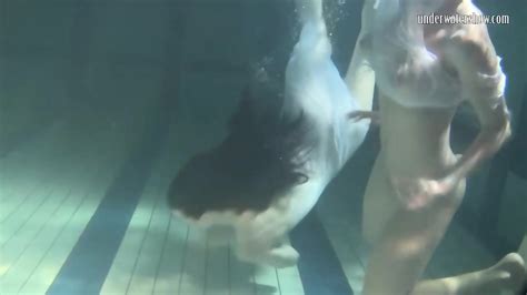 Polcharova And Siskina Wet Horny Underwater Lesbians