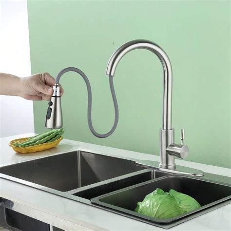 Pull Out Stainless Steel Functional Kitchen Faucet With Hot And Cold Water Control Splash