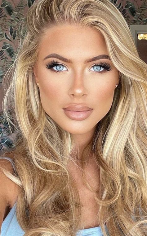 Lovely Eyes Stunning Eyes She Is Gorgeous Woman Face Pretty Woman Fashion Models Brunette