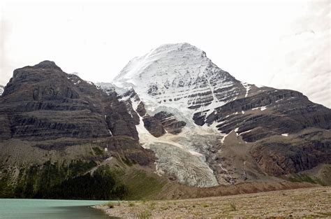 18 Mount Robson North and Emperor Faces, Mist Glacier From Berg Lake At ...