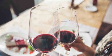 The Truth About Whether Red Wine Actually Helps Your Heart Health | SELF