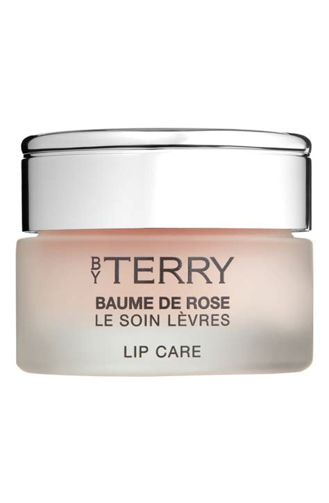 The 17 Best Lip Balms for Dry, Chapped Lips | Who What Wear