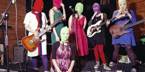 Heures Avec Les Autres Pussy Riot