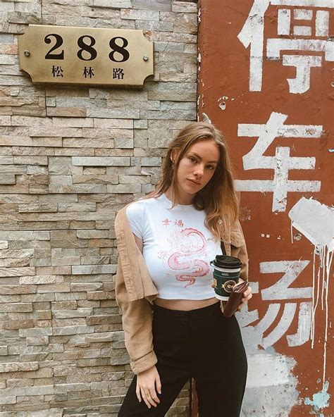 Hot Sexy Annabel Smit Bikini Pics