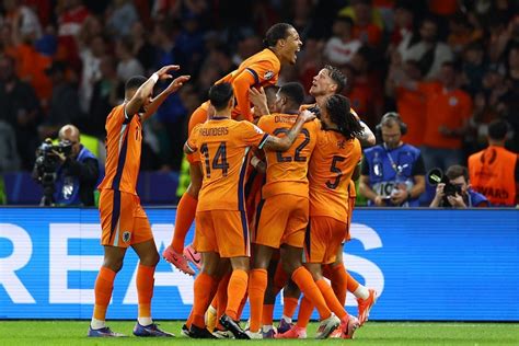 Hasil Belanda Vs Turki De Oranje Lolos Ke Semifinal Lawan Inggris