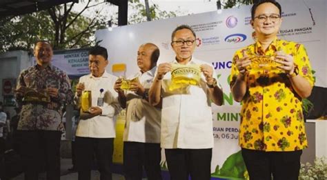 Luncurkan Merek Minyakita Mendag Zulhas Klaim Menjadi Solusi Tingginya